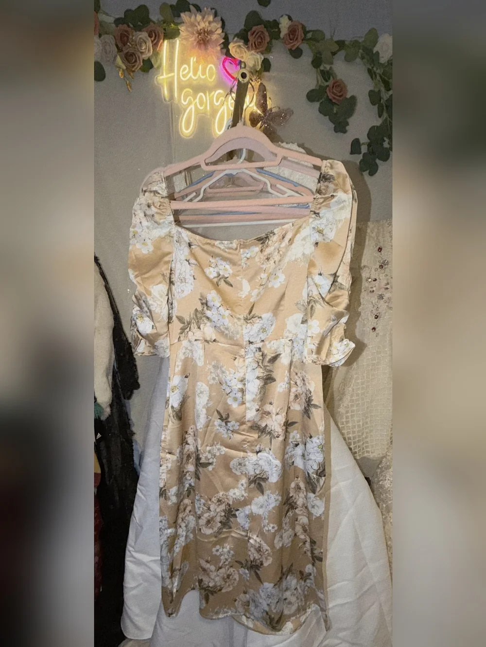NWT Size Large Episode Satin Bloom Midi Dress - Picture 4 of 5